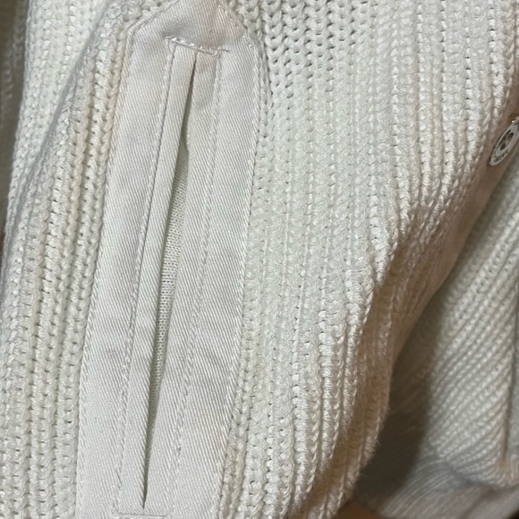 Lauren Ralph Lauren Cable Knit cardigan Sweater with pockets - Picture 8 of 10